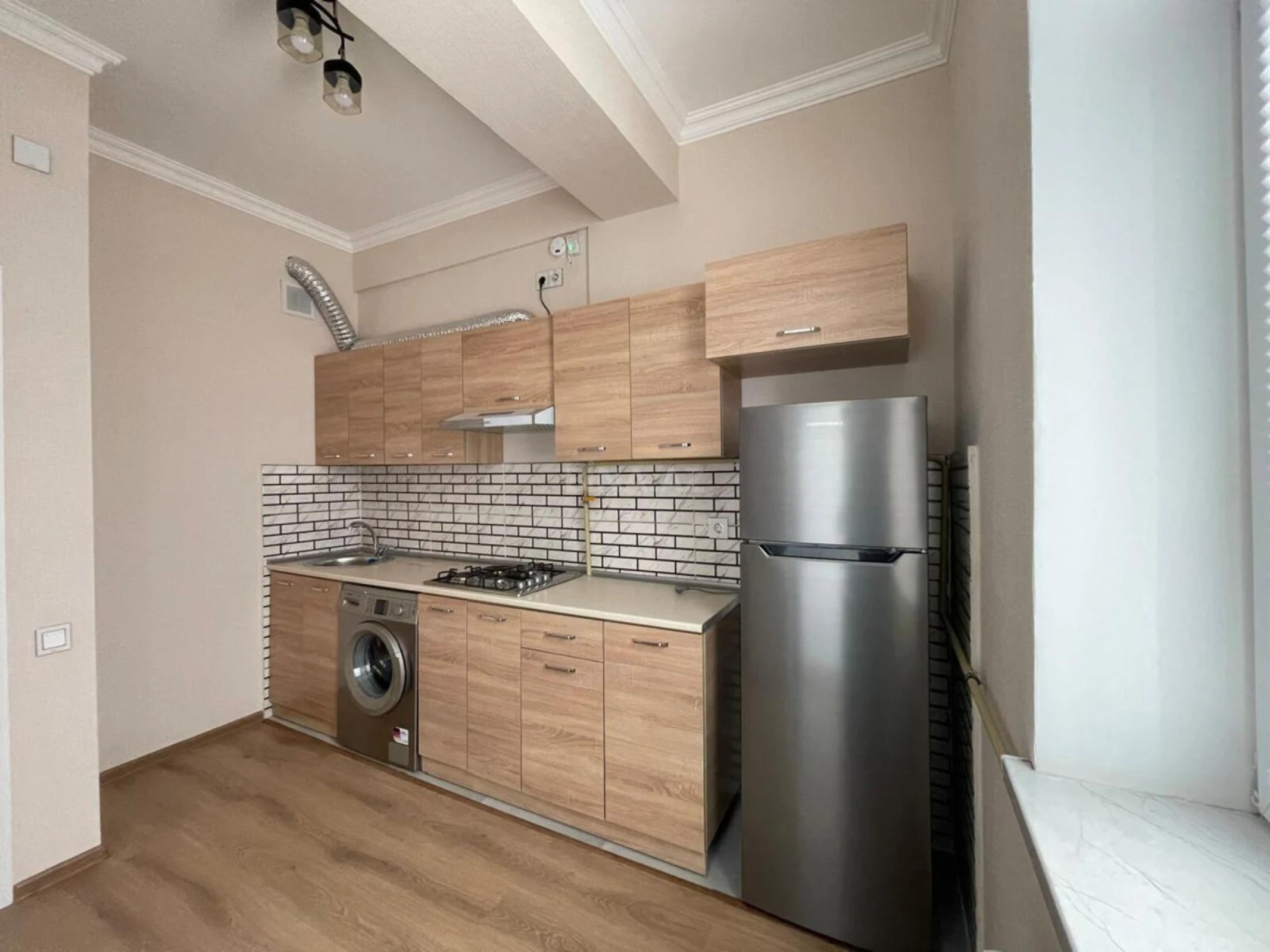 Kirayə verilir 2 otaqlı mənzil 70 m²