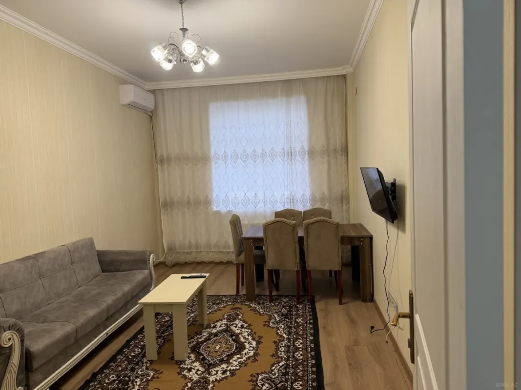 Kirayə verilir 2 otaqlı mənzil 70 m²