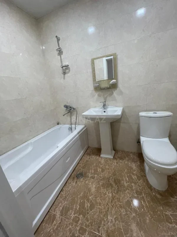 Kirayə verilir 2 otaqlı mənzil 70 m²