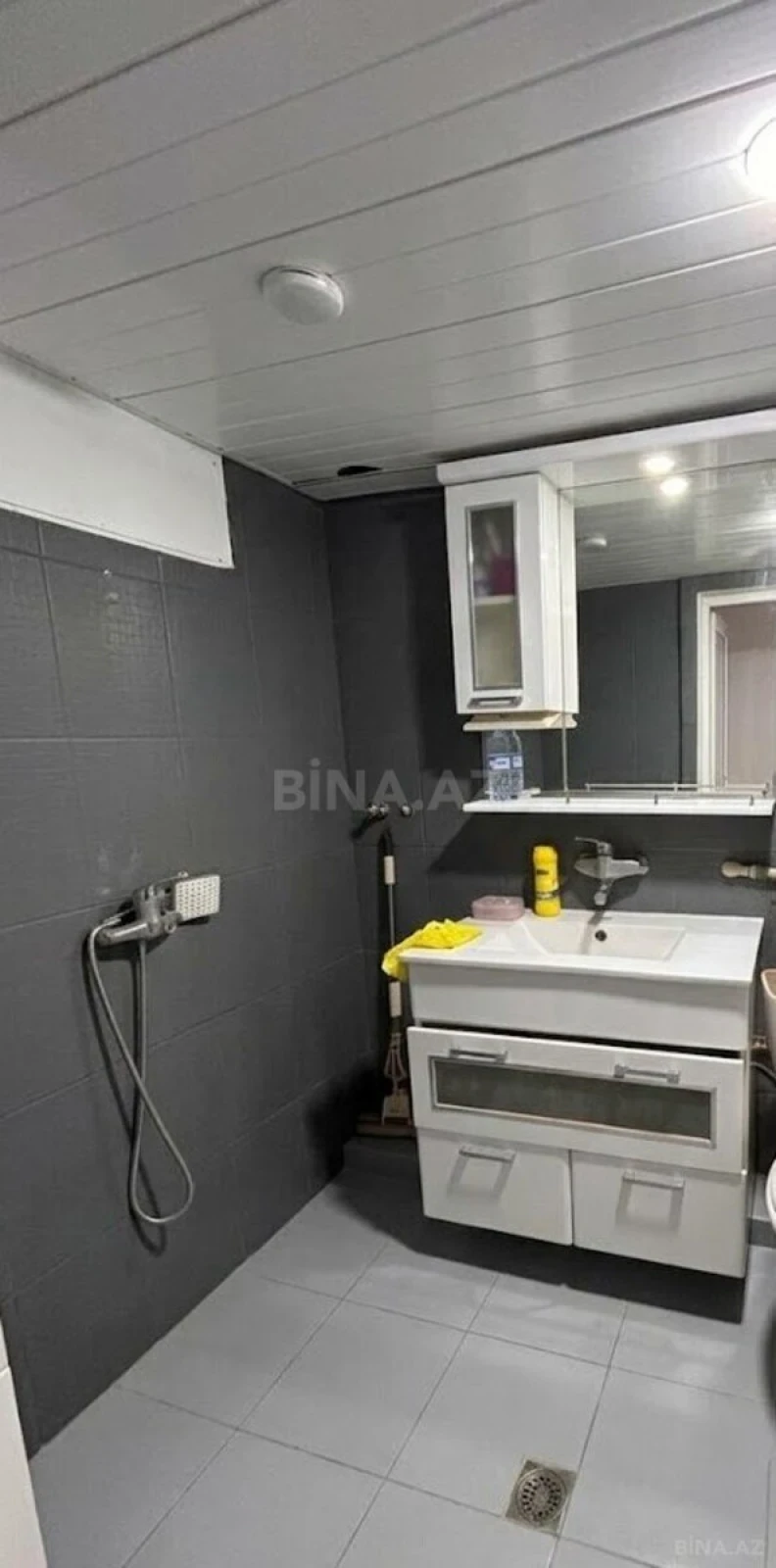 Satılır 1 otaqlı mənzil 28 m²