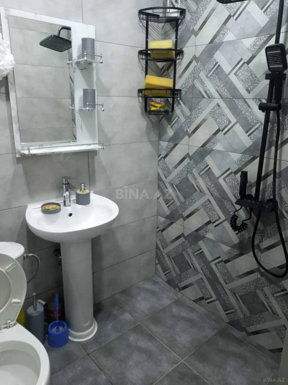 Kirayə verilir 2 otaqlı mənzil 60 m²