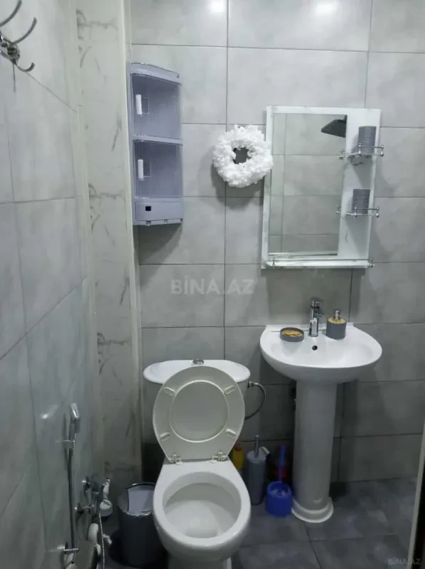 Kirayə verilir 2 otaqlı mənzil 60 m²
