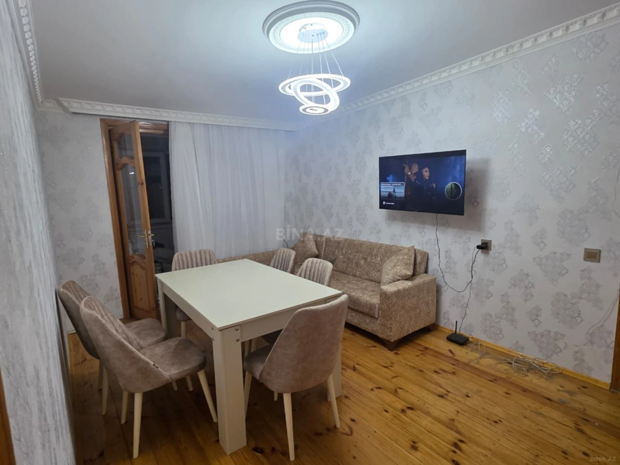 Kirayə verilir 2 otaqlı mənzil 60 m²