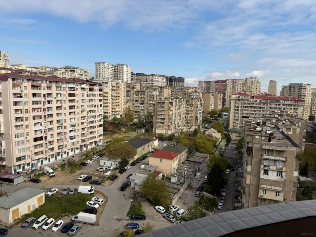 Satılır 2 otaqlı mənzil 82 m²