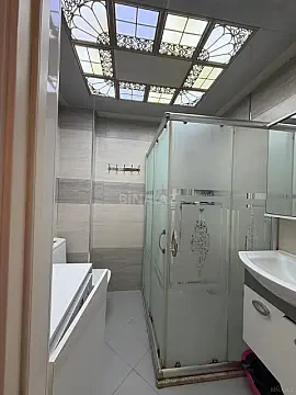 Satılır 2 otaqlı mənzil 82 m²