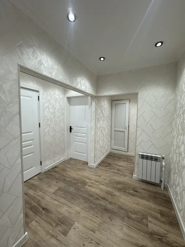 Satılır 2 otaqlı mənzil 65 m²