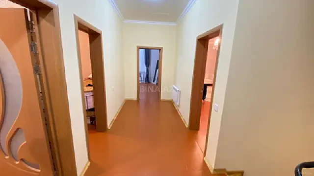 Satılır 6 otaqlı həyət evi 200 m²