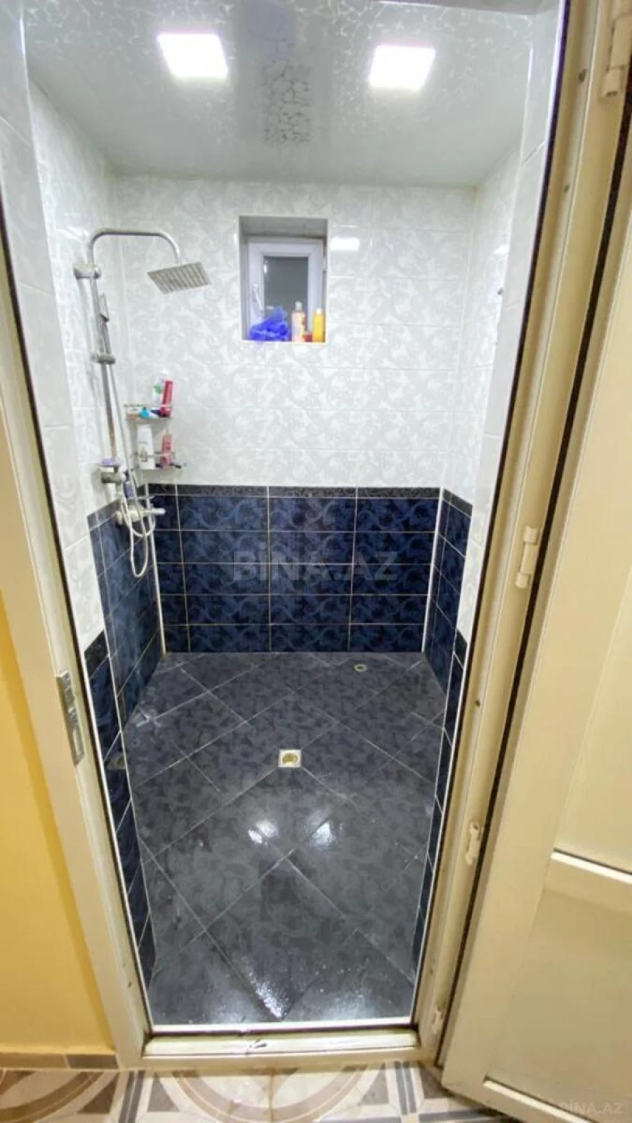 Satılır 6 otaqlı həyət evi 200 m²