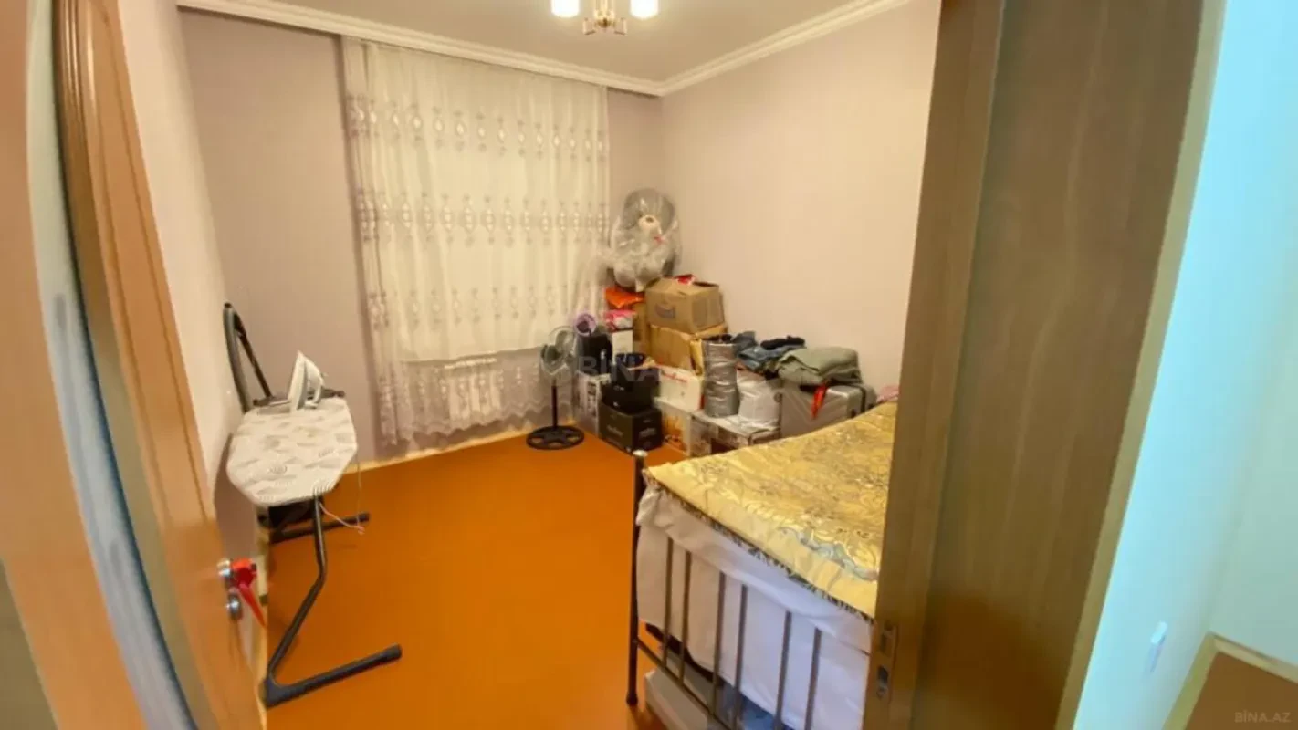 Satılır 6 otaqlı həyət evi 200 m²