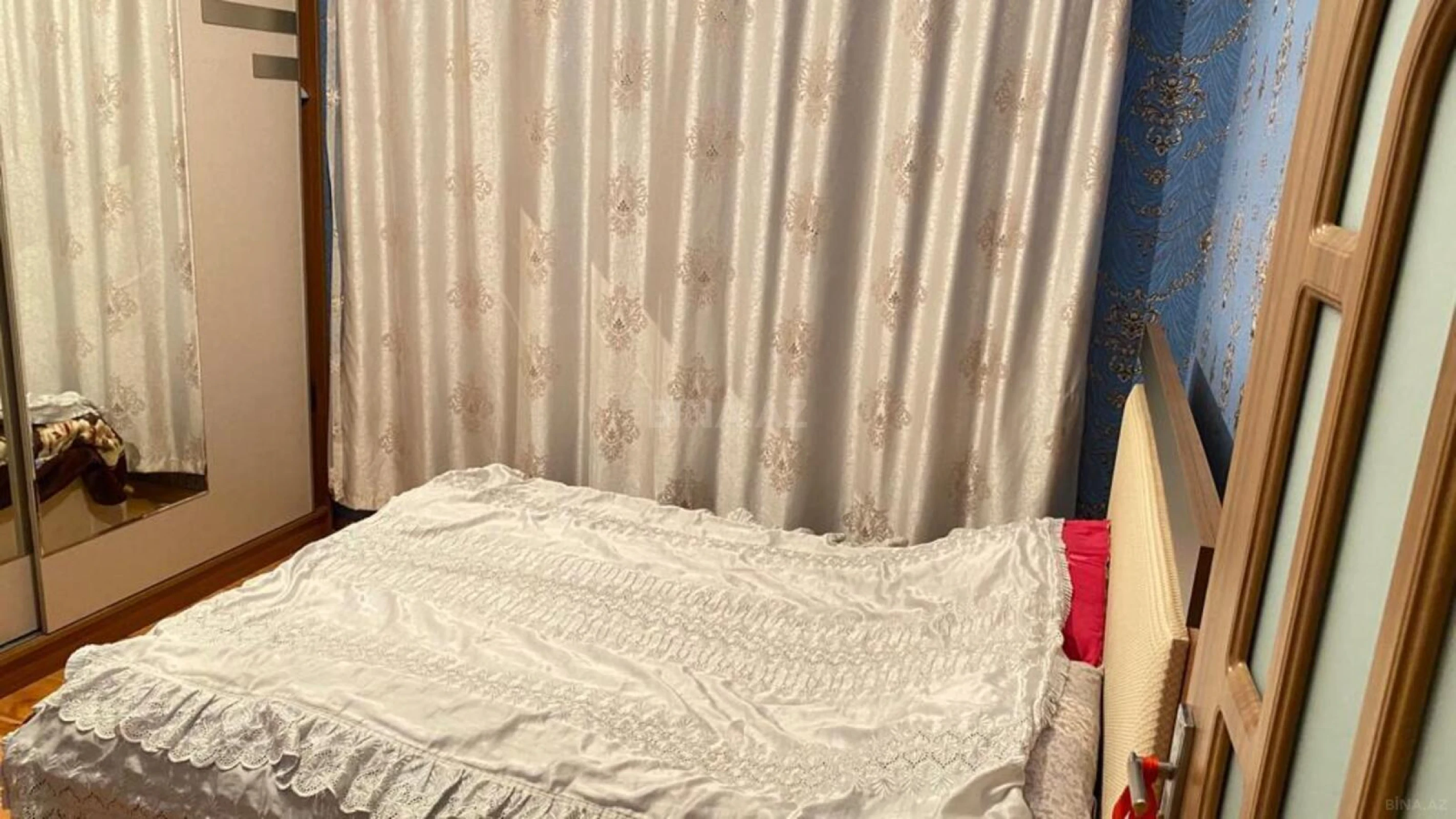 Satılır 6 otaqlı həyət evi 200 m²