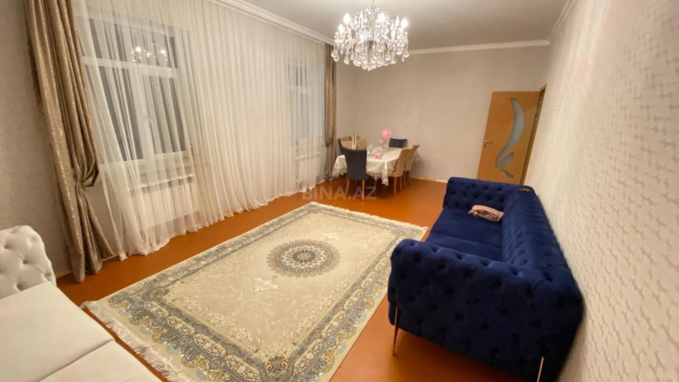 Satılır 6 otaqlı həyət evi 200 m²