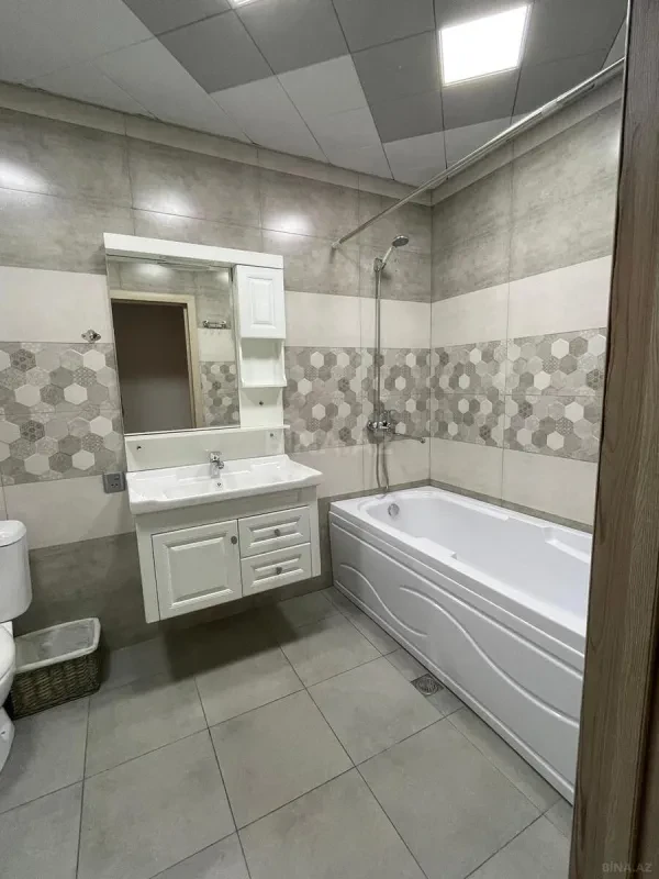 Kirayə verilir 2 otaqlı mənzil 60 m²