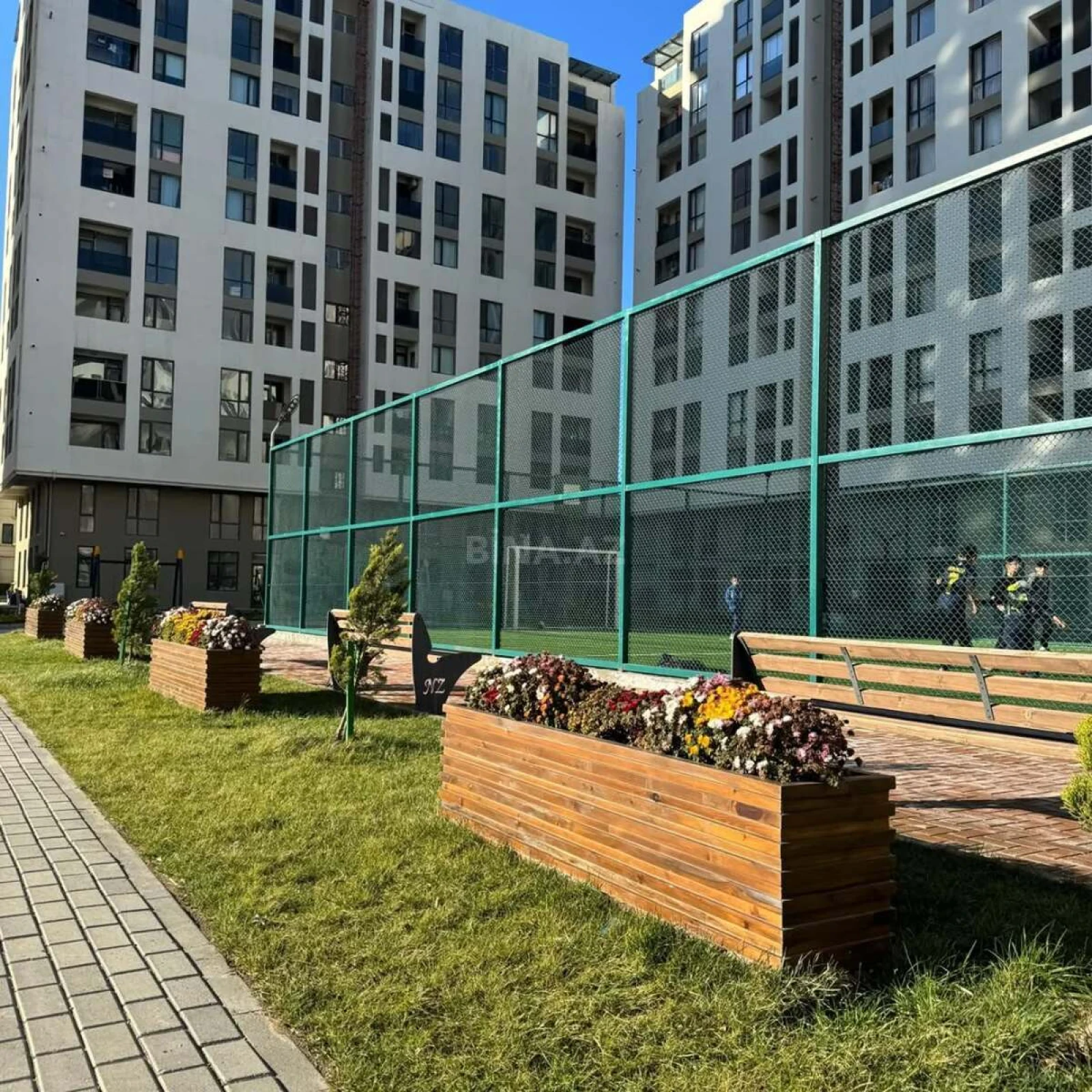 Satılır 3 otaqlı mənzil 102 m²