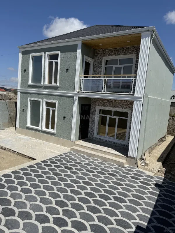Satılır 6 otaqlı həyət evi 180 m²