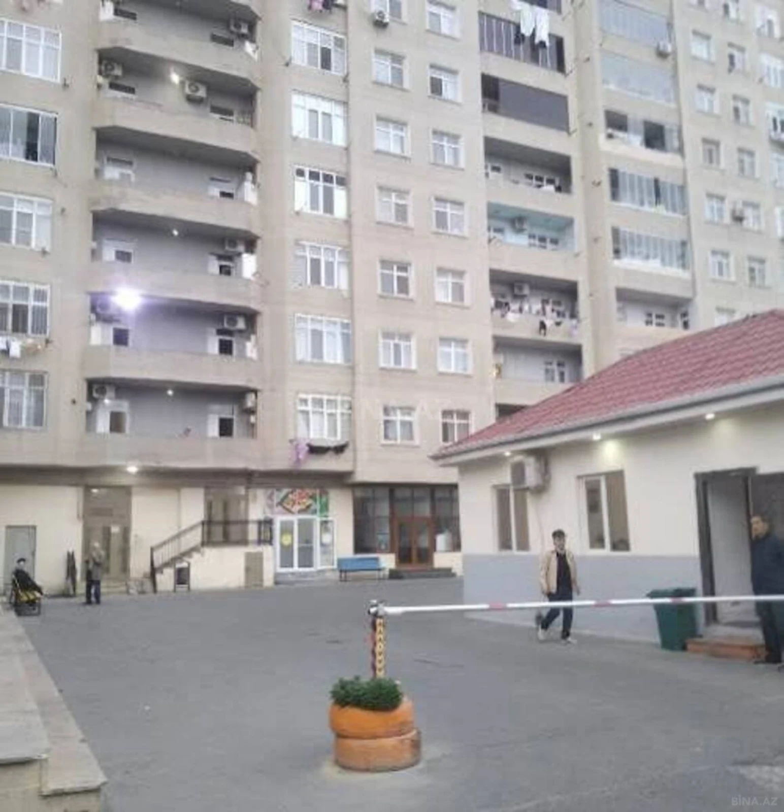 Satılır 2 otaqlı mənzil 54 m²