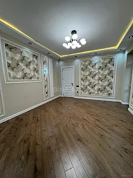 Satılır 3 otaqlı mənzil 135 m²
