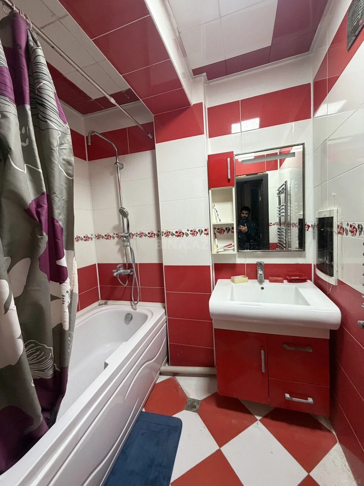 Satılır 3 otaqlı mənzil 112 m²