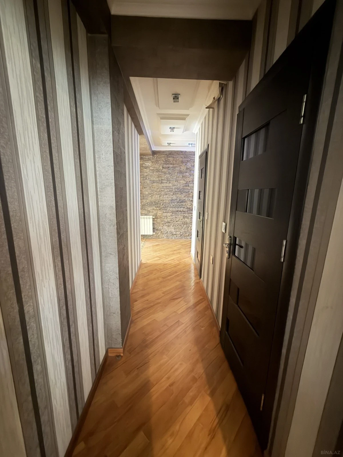 Satılır 3 otaqlı mənzil 112 m²