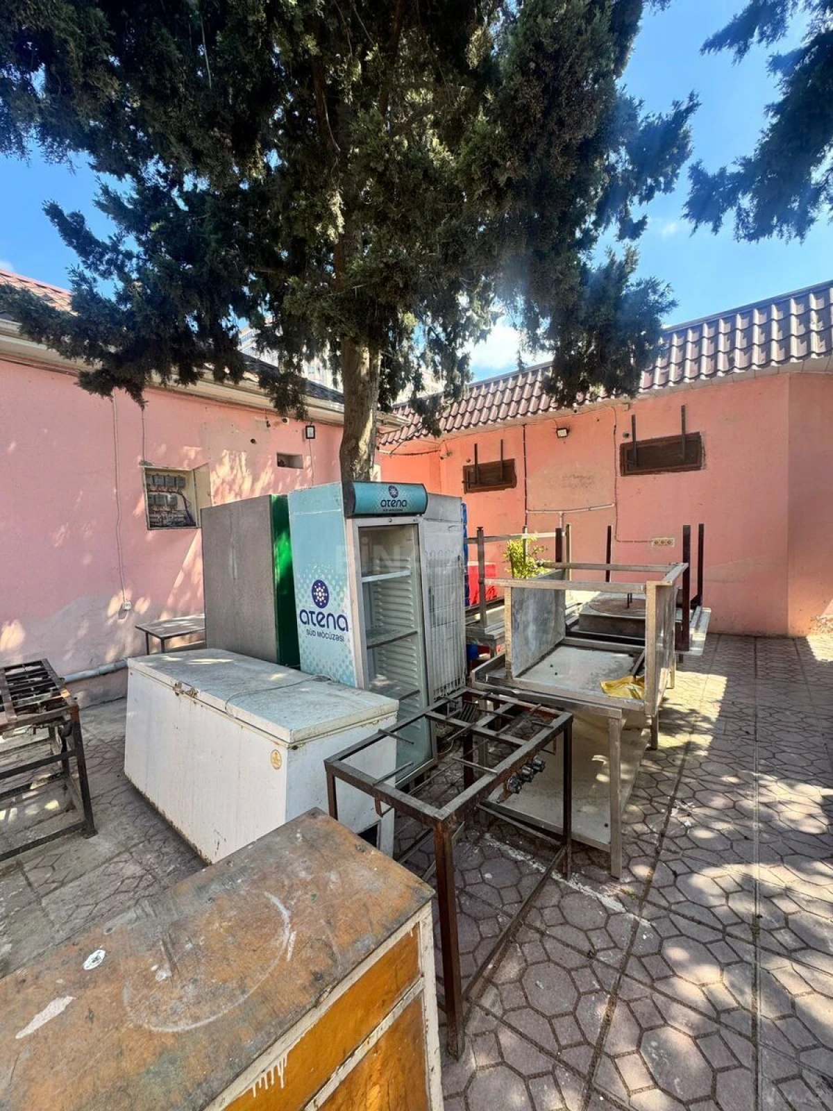 Kirayə verilir obyekt 170 m²