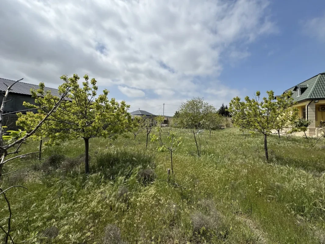 Satılır torpaq sahəsi 8 m²