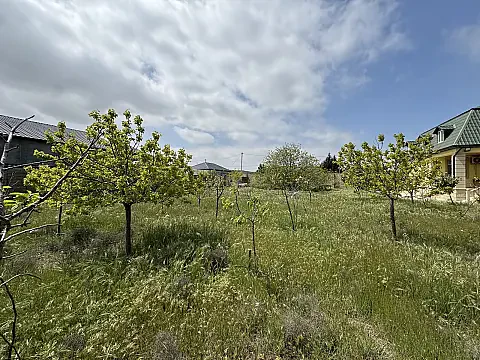 Satılır torpaq sahəsi 8 m²