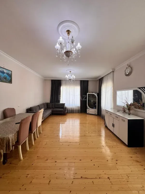 Satılır 4 otaqlı həyət evi 156 m²