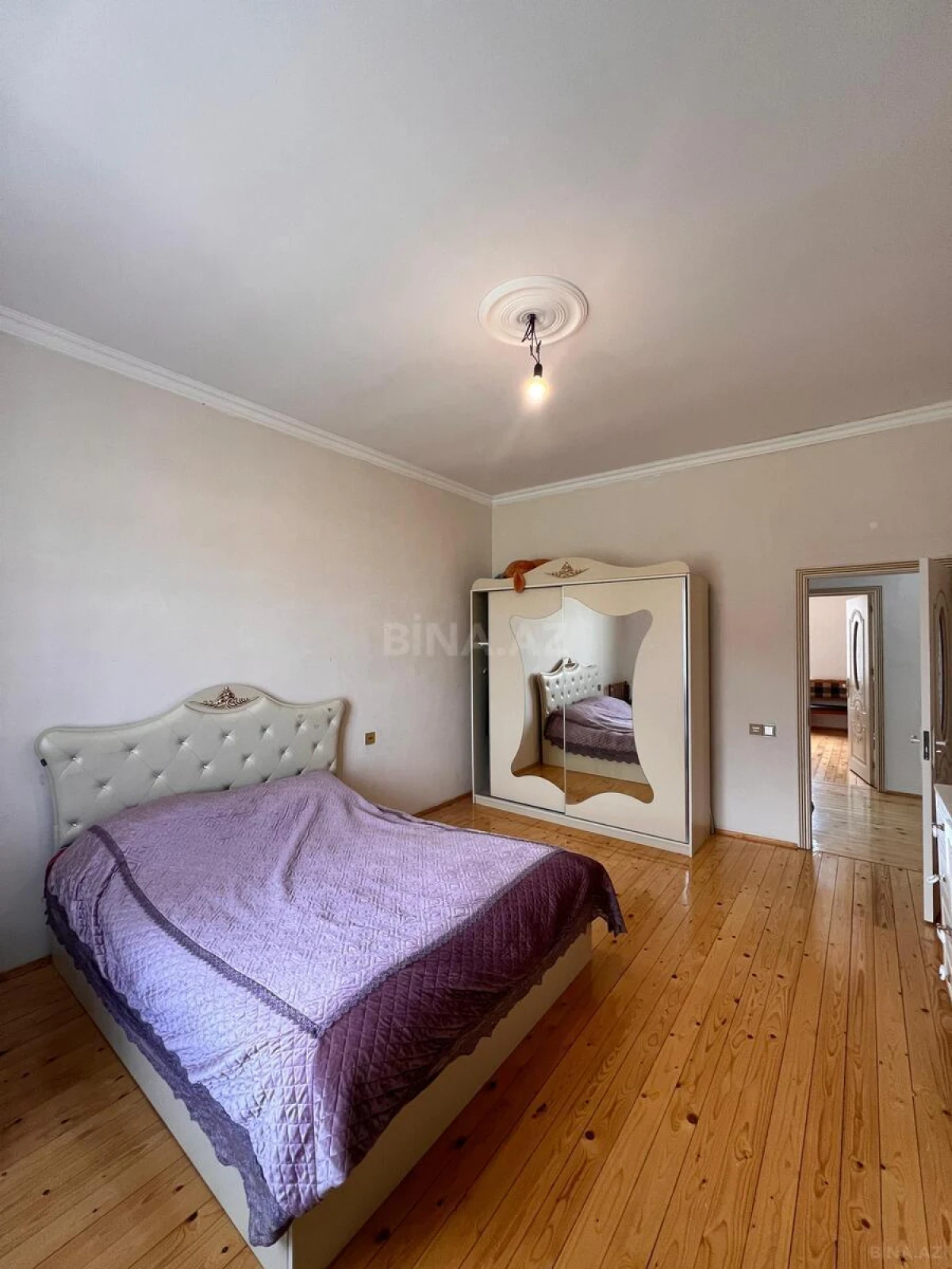 Satılır 4 otaqlı həyət evi 156 m²