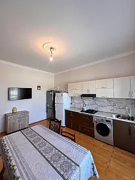 Satılır 4 otaqlı həyət evi 156 m²