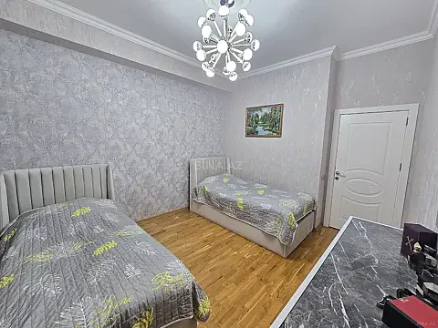 Satılır 3 otaqlı mənzil 112 m²