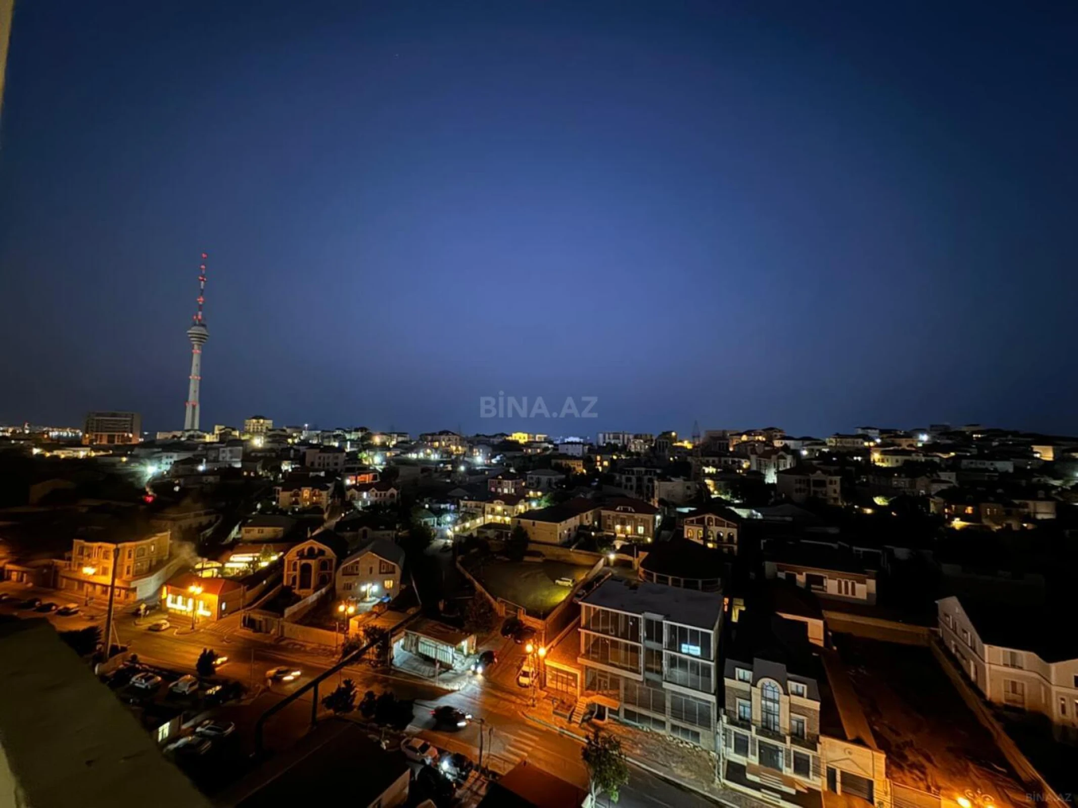 Satılır 3 otaqlı mənzil 126 m²