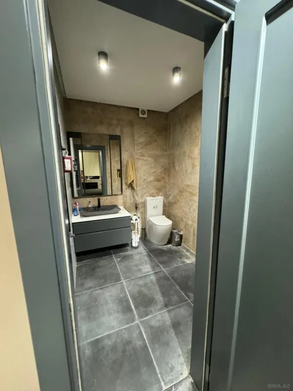 Satılır 3 otaqlı mənzil 126 m²