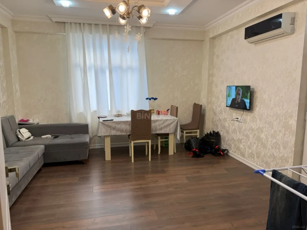 Satılır 2 otaqlı mənzil 56 m²