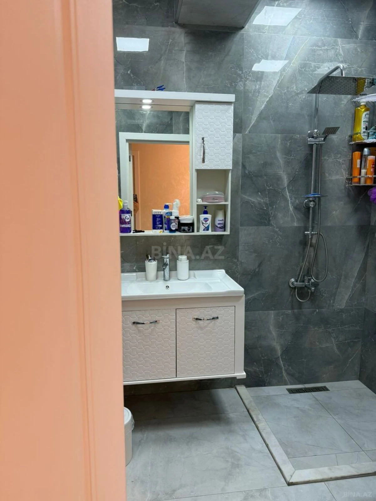 Satılır 2 otaqlı mənzil 56 m²