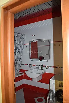 Kirayə verilir 3 otaqlı mənzil 145 m²