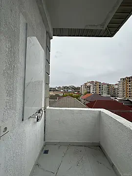 Satılır 2 otaqlı mənzil 49 m²