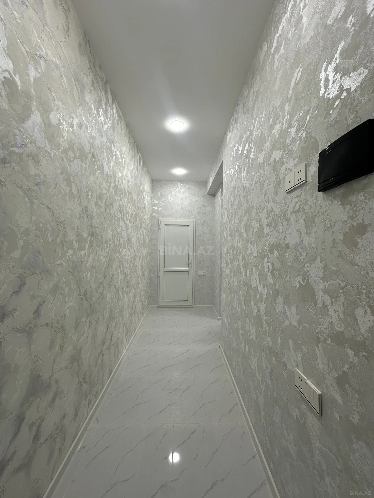 Satılır 2 otaqlı mənzil 49 m²
