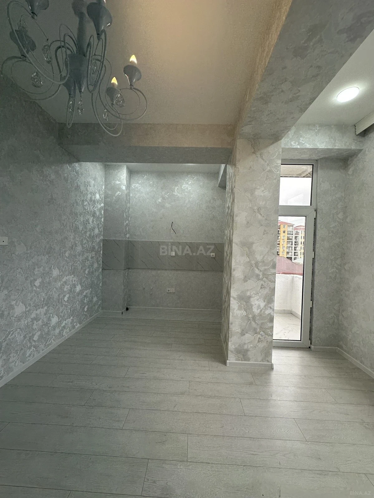 Satılır 2 otaqlı mənzil 49 m²