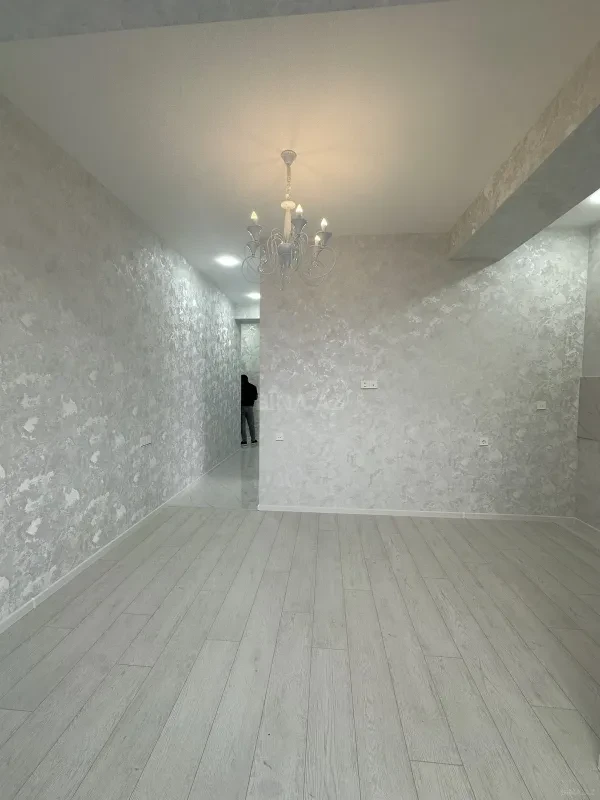 Satılır 2 otaqlı mənzil 49 m²