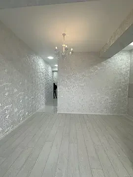 Satılır 2 otaqlı mənzil 49 m²