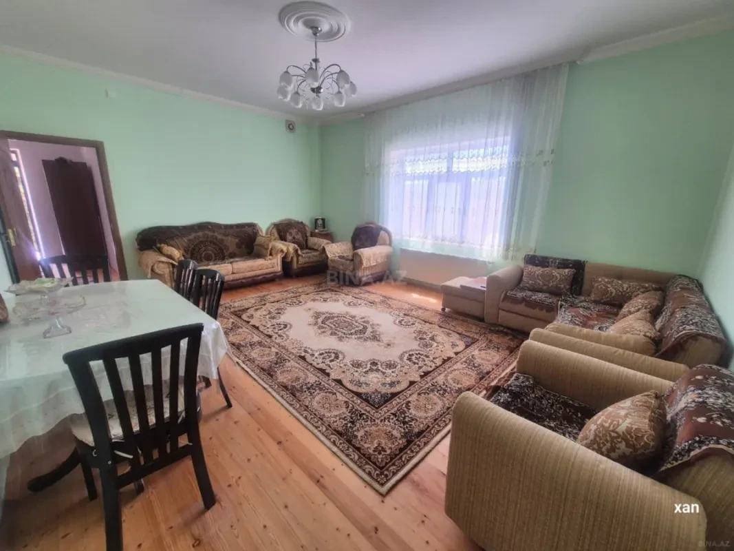 Satılır 6 otaqlı həyət evi 162 m²