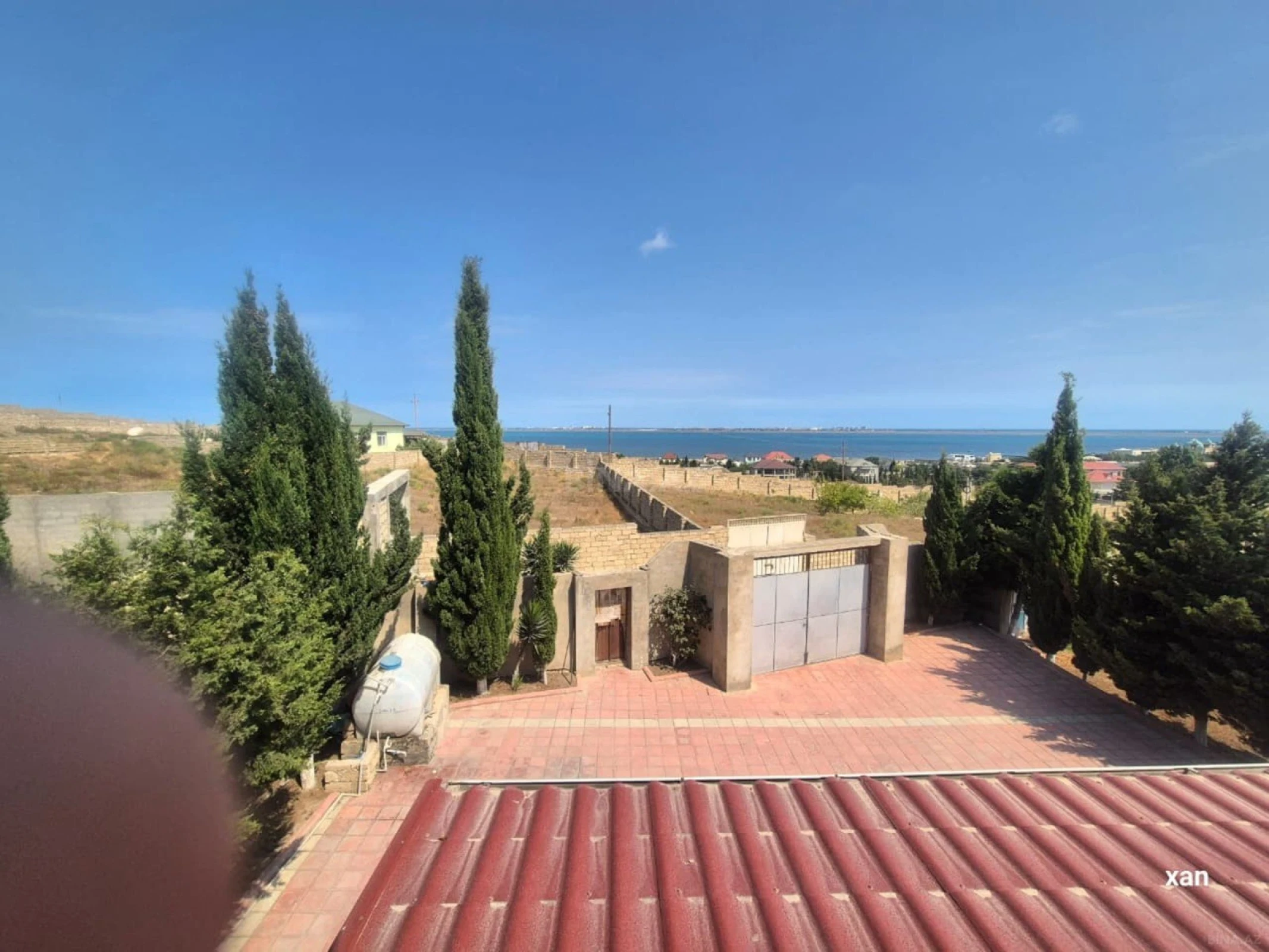 Satılır 6 otaqlı həyət evi 162 m²