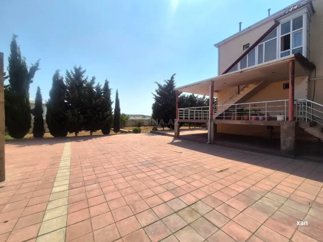 Satılır 6 otaqlı həyət evi 162 m²