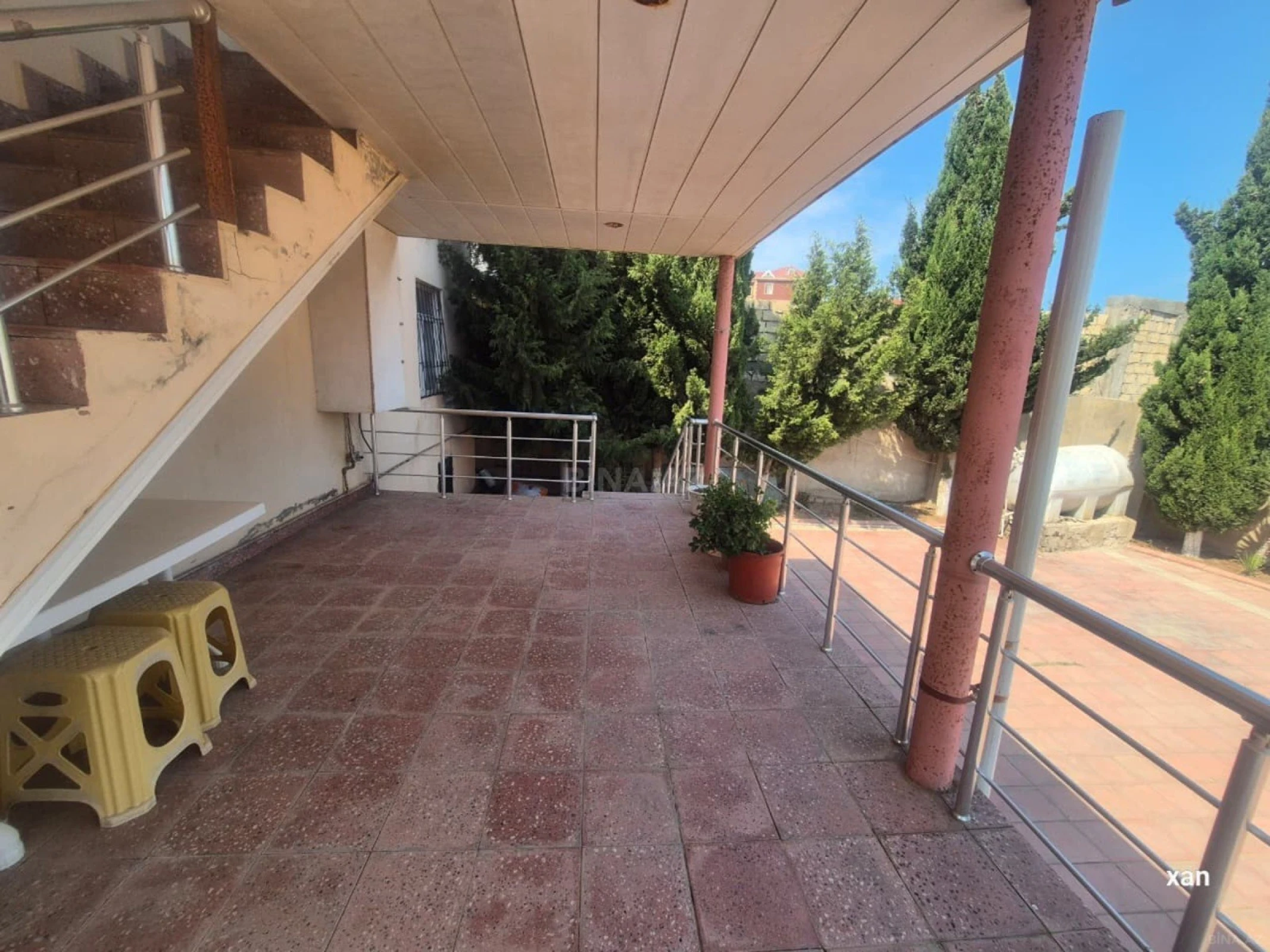 Satılır 6 otaqlı həyət evi 162 m²