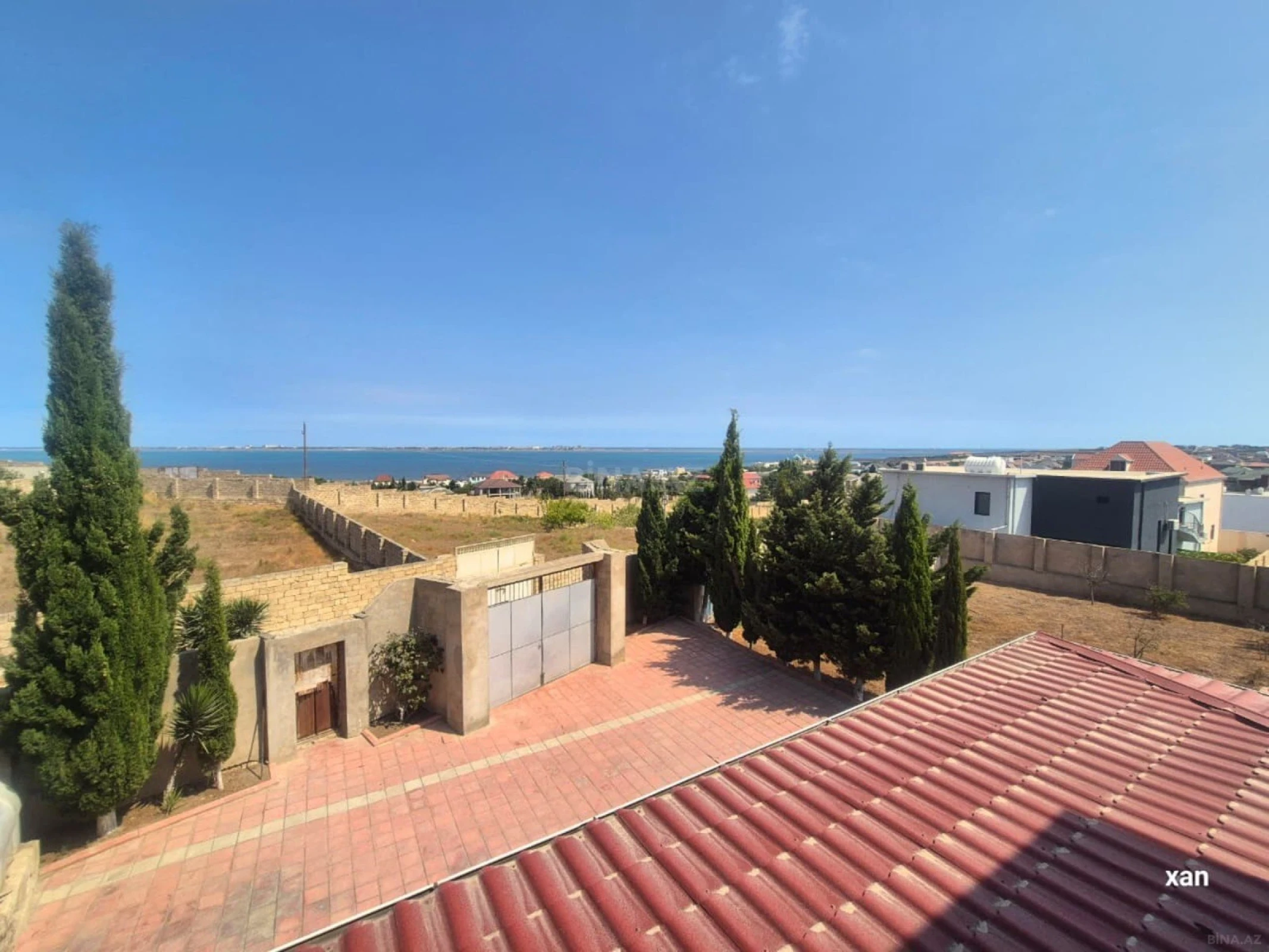 Satılır 6 otaqlı həyət evi 162 m²