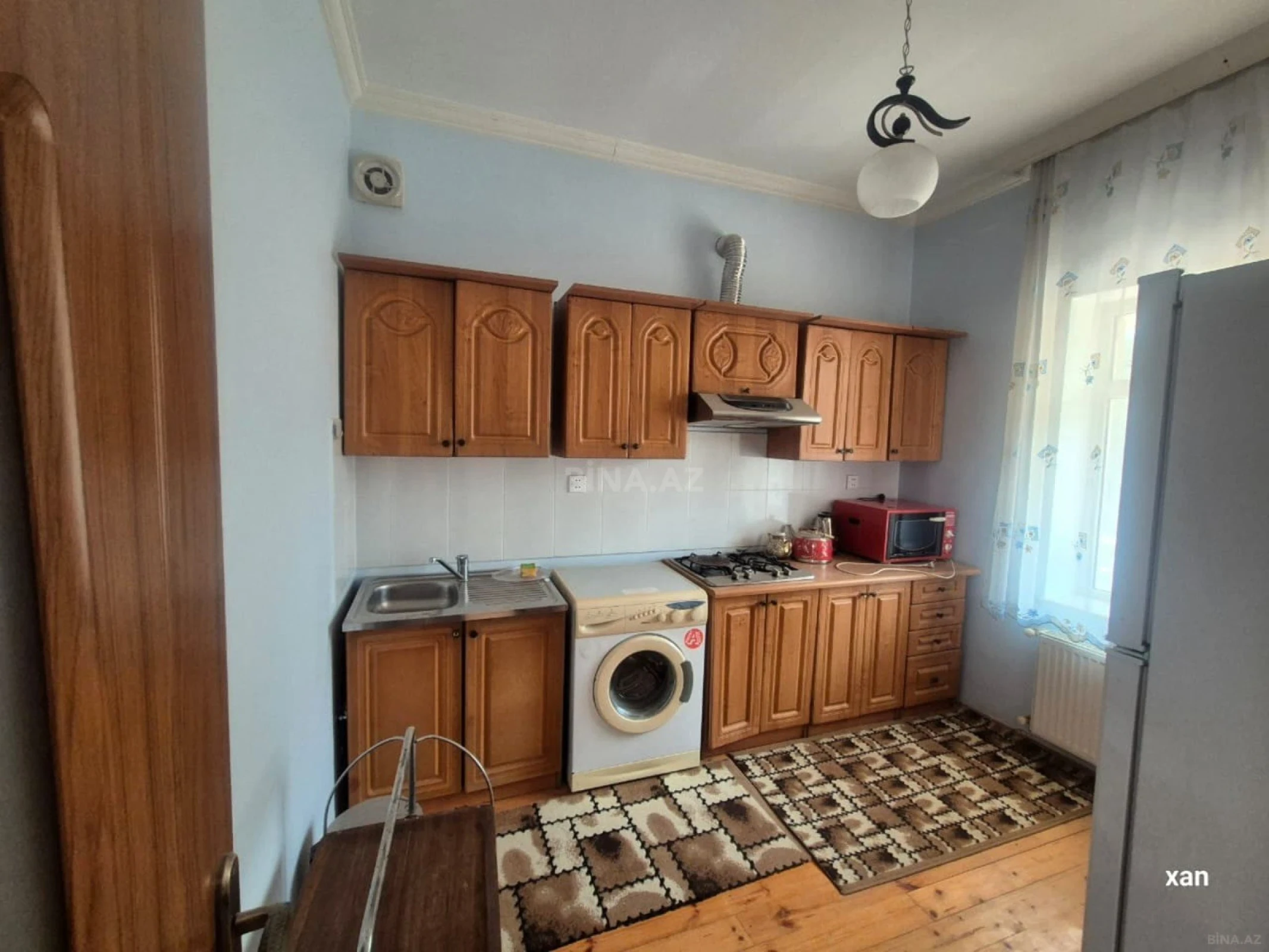 Satılır 6 otaqlı həyət evi 162 m²