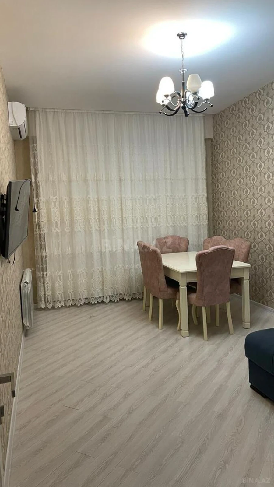 Kirayə verilir 2 otaqlı mənzil 64 m²