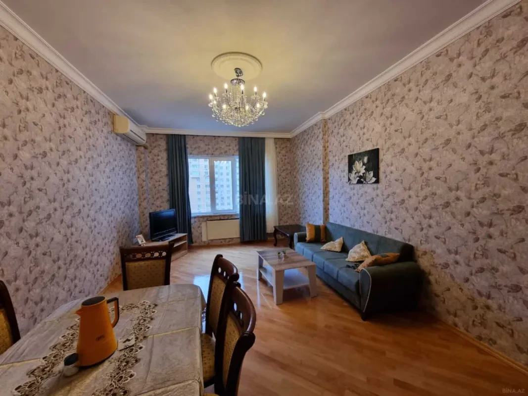 Kirayə verilir 2 otaqlı mənzil 90 m²