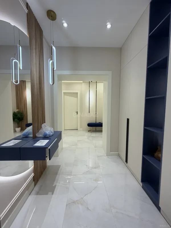 Satılır 3 otaqlı mənzil 103 m²