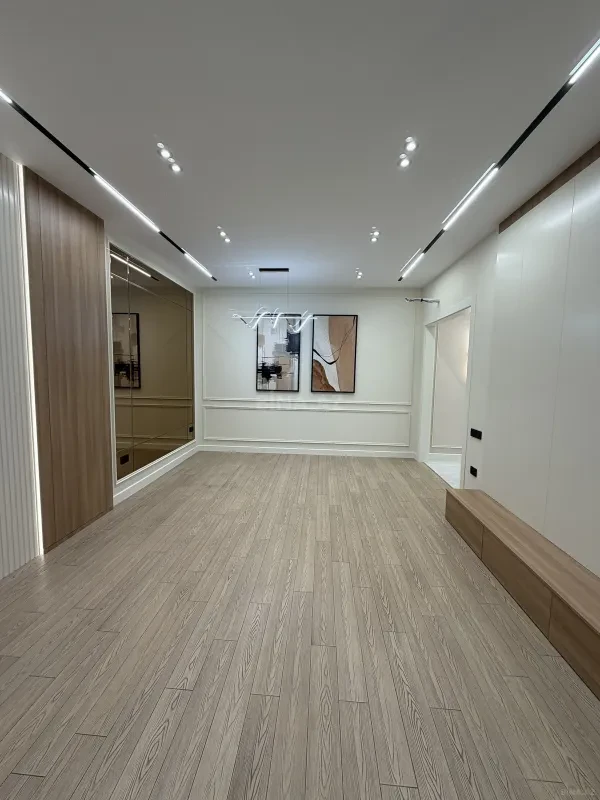 Satılır 3 otaqlı mənzil 103 m²