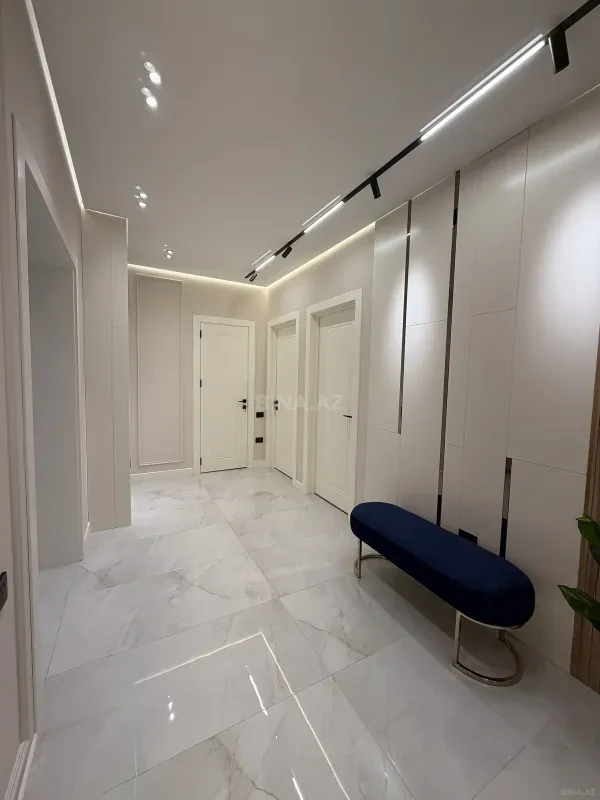 Satılır 3 otaqlı mənzil 103 m²